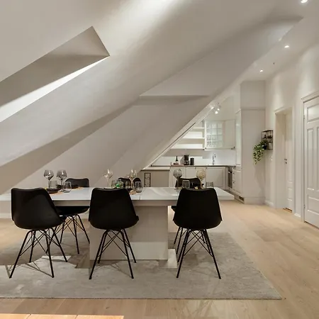 Arctic Homes - Premium Retreat - 2 Baths *