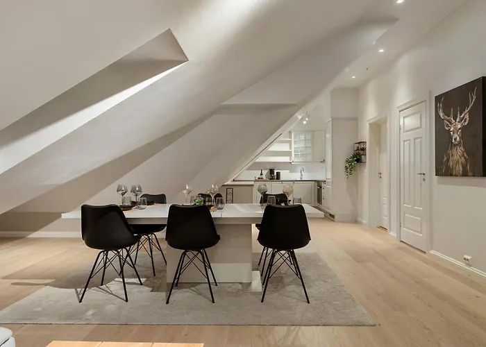 Arctic Homes - Premium Retreat - 2 Baths *